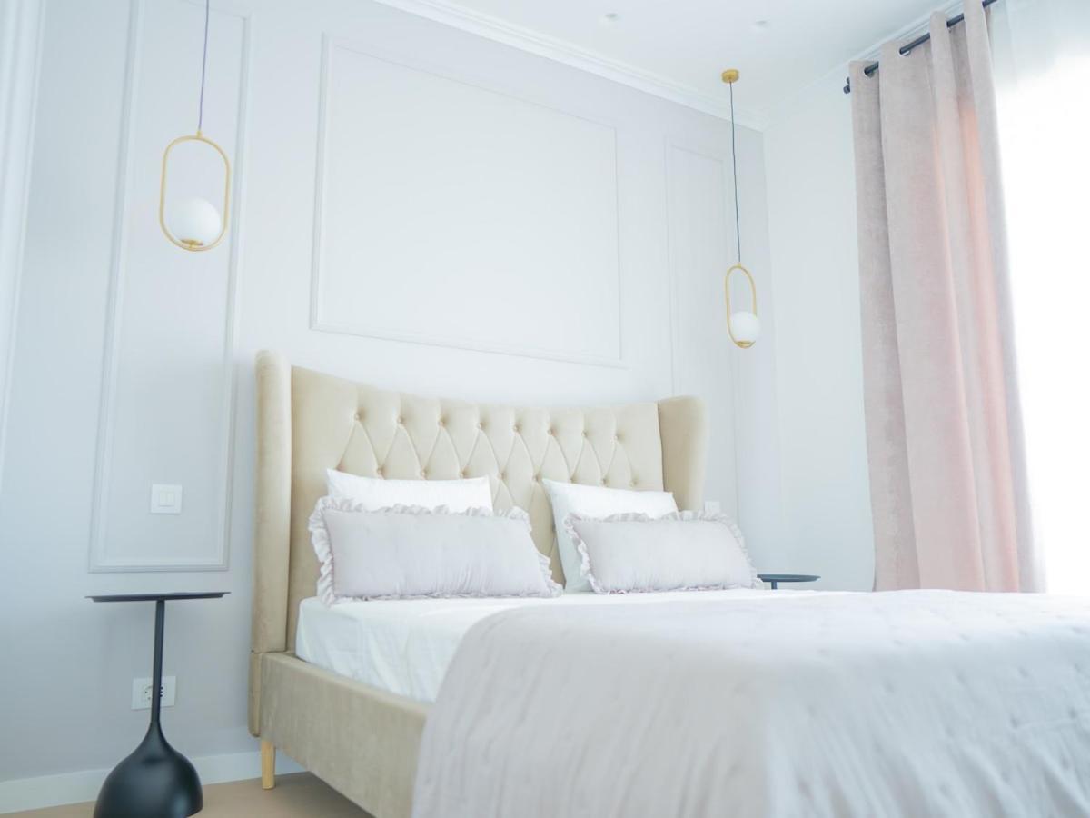 Aviatiei Elysee Luxury 1br Bucureşti