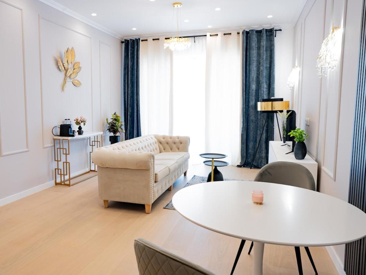 Aviatiei Elysee Luxury 1br Bucureşti